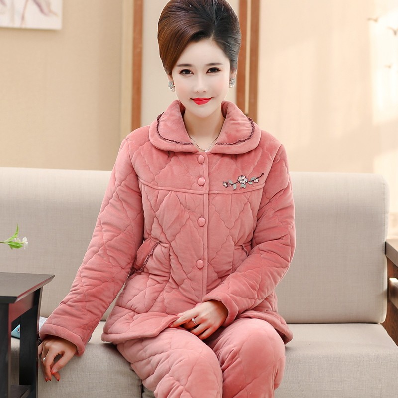 中老年人珊瑚绒睡衣女款冬季2026新款三层加厚夹棉妈妈家居服套装