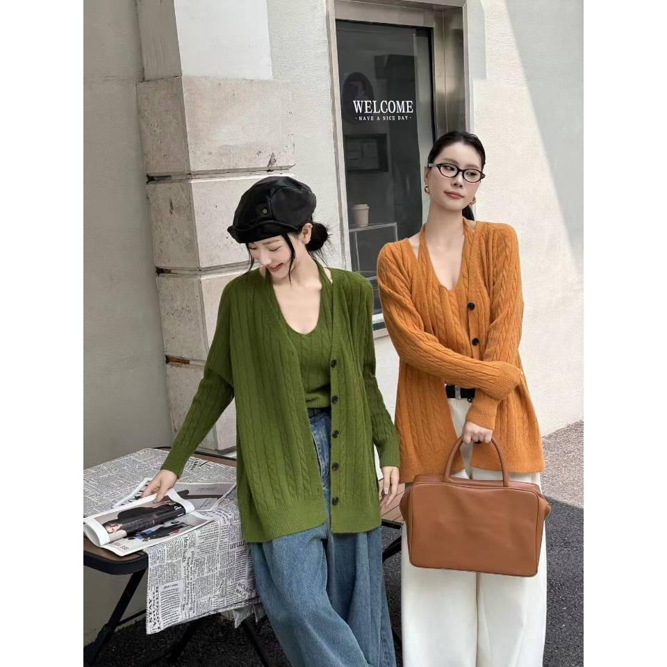 韩式麻花针织两件套女秋冬新款圆领吊带背心配中长款毛衣开衫外套