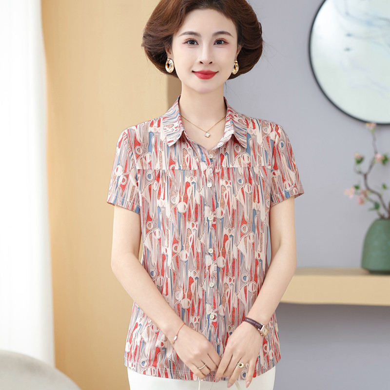 妈妈夏装冰丝短袖衬衫2026年新款60岁中老年碎花翻领修身上衣开衫