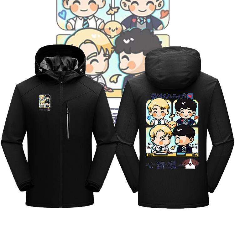 心跳漏一拍周边联名印花冲锋衣