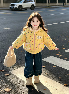 女童套装2026秋冬新款儿童彩色爱心毛毛外套女宝宝时髦花边牛仔裤