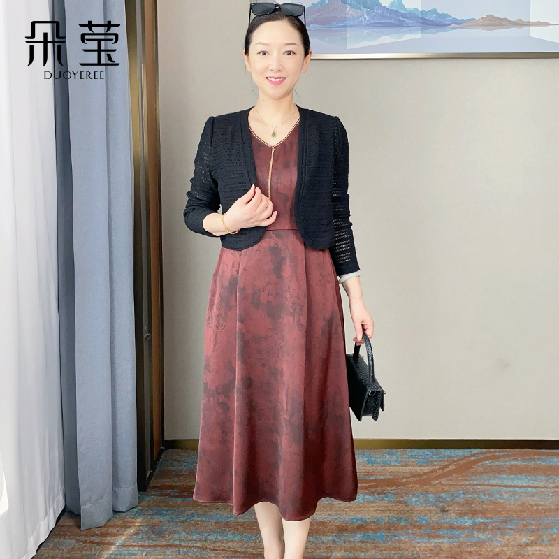 朵莹妈妈秋装气质连衣裙外套套装