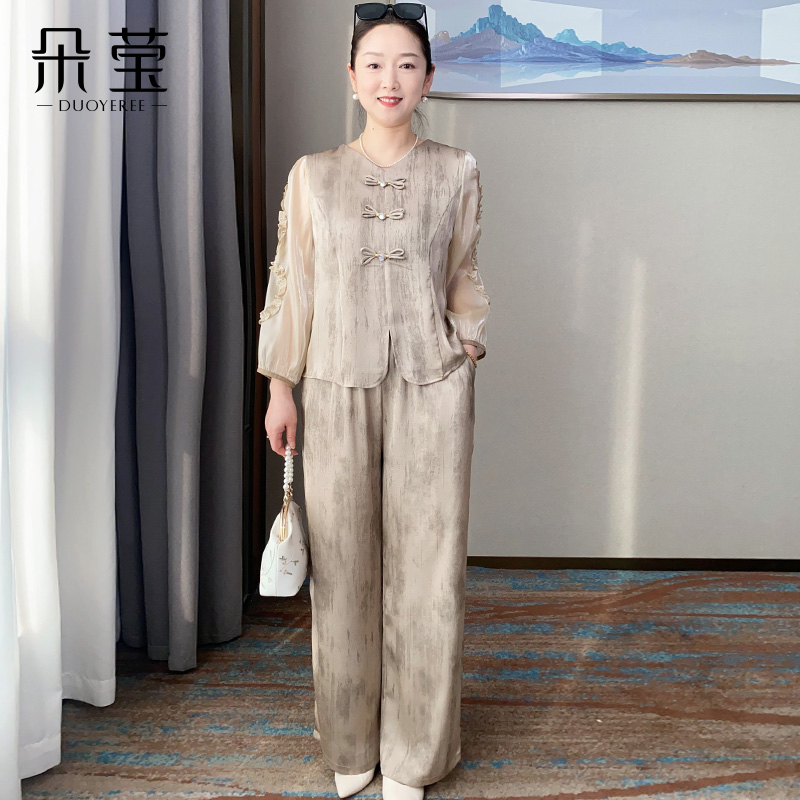 朵莹2025新款妈妈春夏装洋气套装中年女纱袖小衫中老年休闲两件套