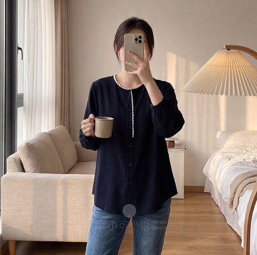 春日氛围感蕾丝圆领温柔衬衫上衣