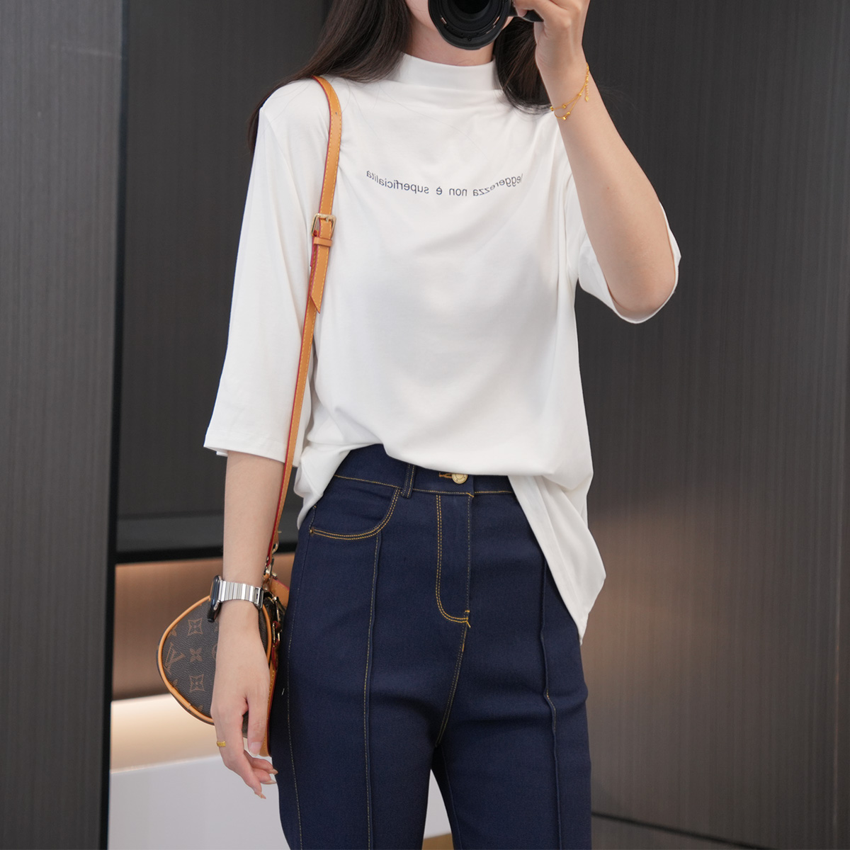 早秋必入半高领弹力印花打底衫