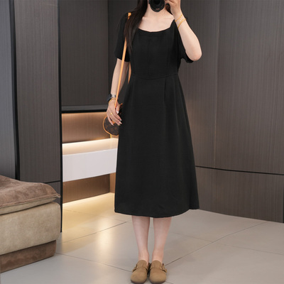 必入气质温柔方领收腰显瘦连衣裙