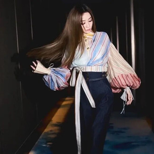 新款 彩色翻领条纹系带收腰显瘦上衣 女高端2026轻奢高定成衣新款