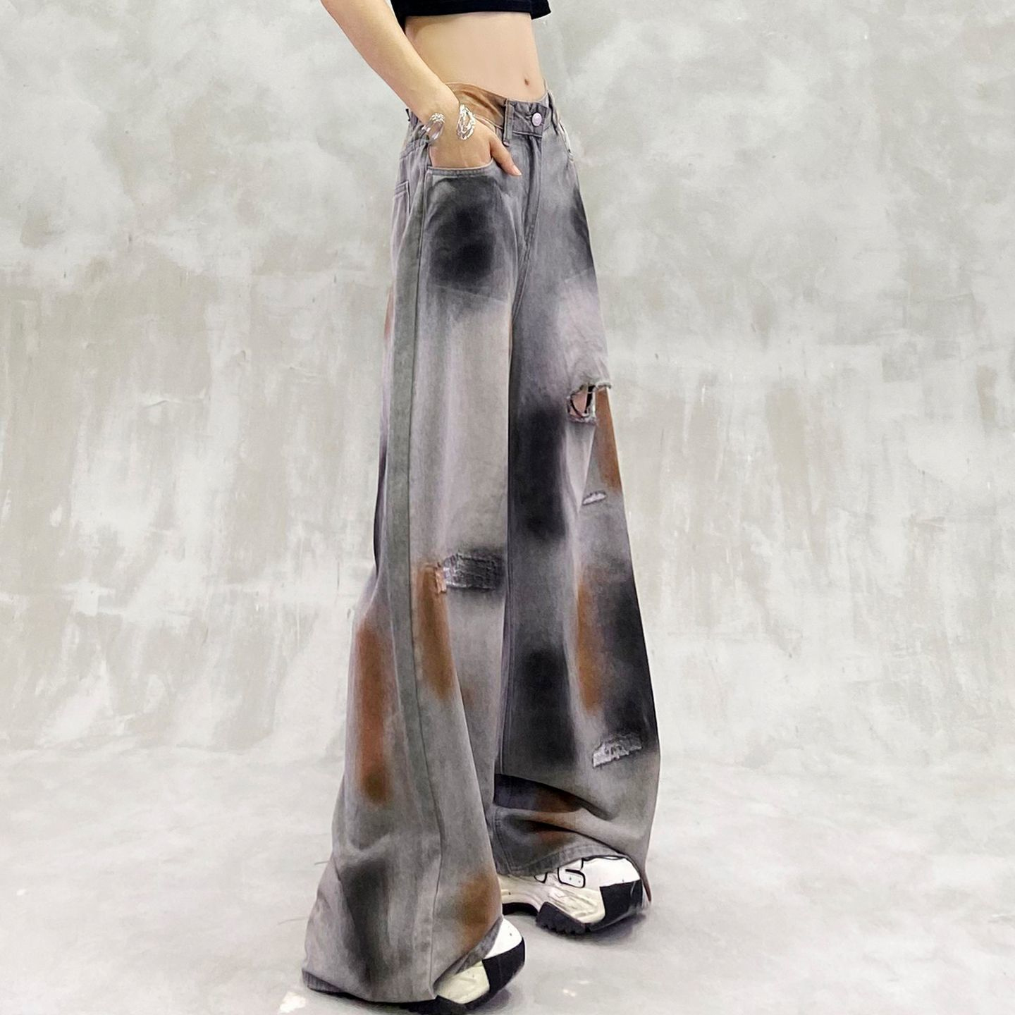 拼色装饰破洞水洗休闲牛仔裤女夏新款高腰宽松显瘦百搭直筒阔腿裤