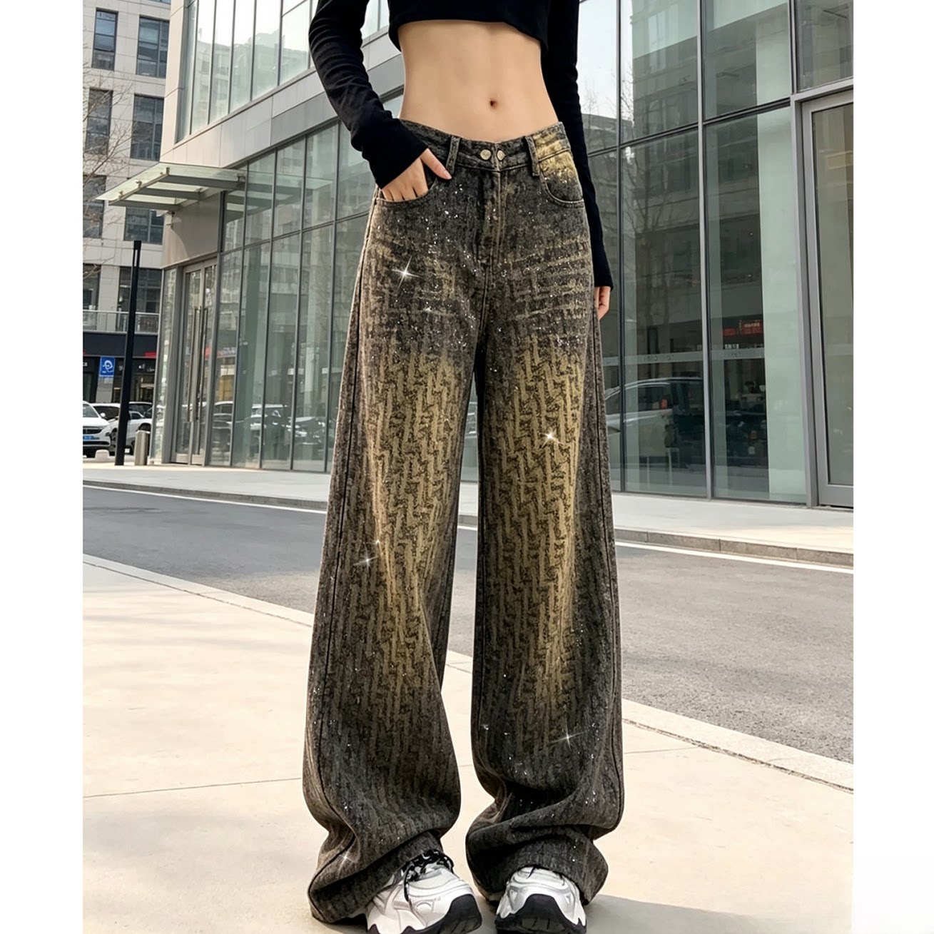 2026秋季新款复古休闲做旧烫钻花纹牛仔裤女高腰显瘦阔腿拖地长裤