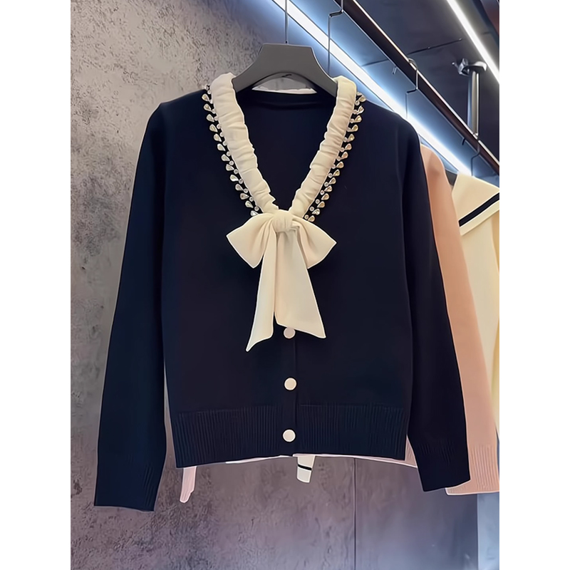 小香风V领镶钻蝴蝶结绑带针织