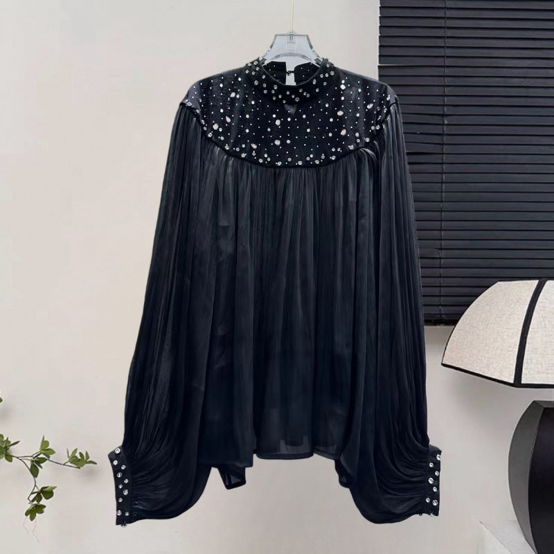 网红同款2025冬季新款轻奢名媛闪钻钉钻设计宽松重工雪纺衫小衫女