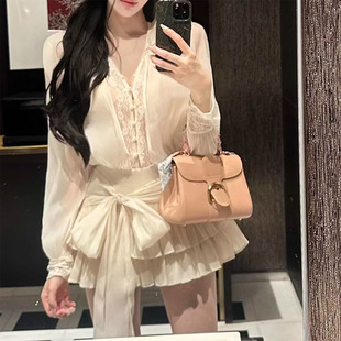 法式少女风灯笼袖蕾丝纱飘带蝴蝶结连衣裙春季收腰衬衫短蛋糕裙