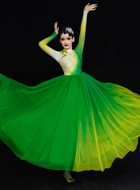 绿色开场舞大摆裙演出服装女大型舞台舞蹈大气歌伴舞服小清新风格