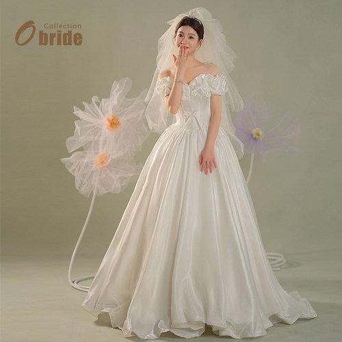obride森系缎面一字肩小拖尾婚纱