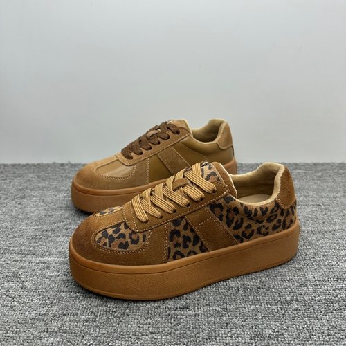 冬季新款真皮加绒厚底德训鞋女