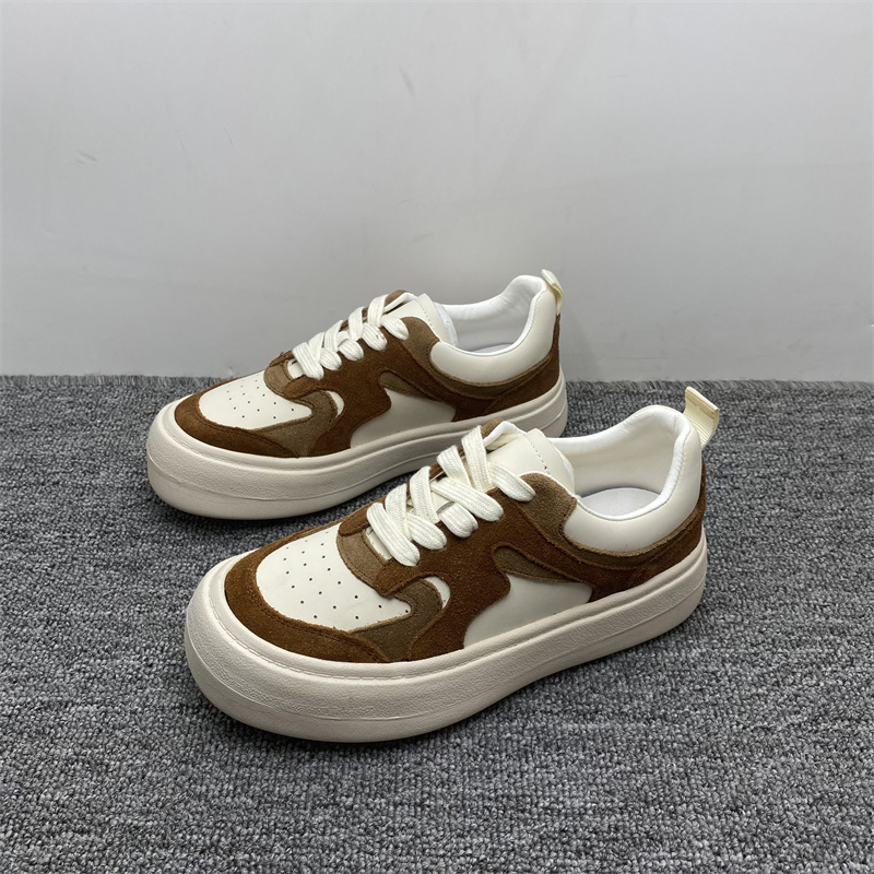 秋季新款真皮女板鞋厚底百搭