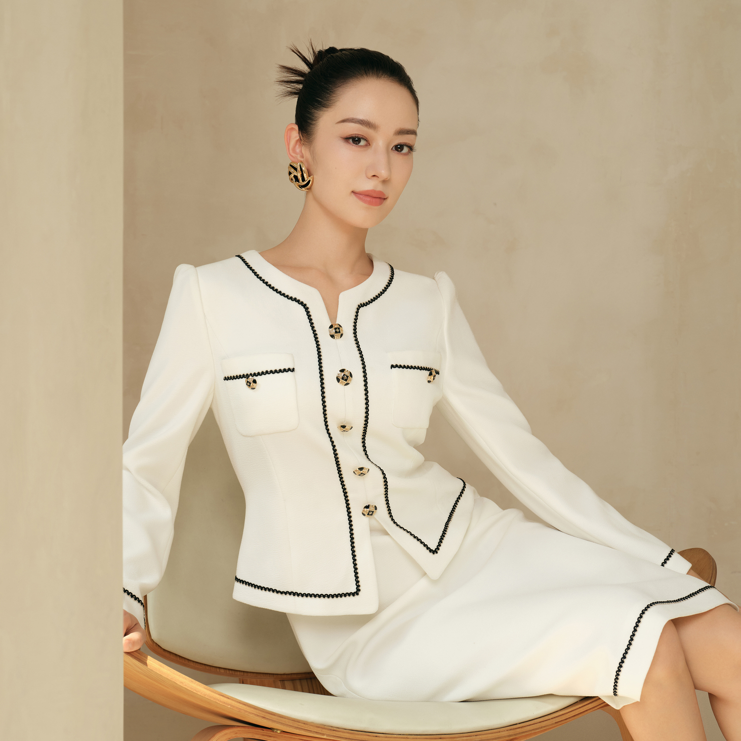 莱茵商场同款简约黑白撞色假两件连衣裙收腰裙