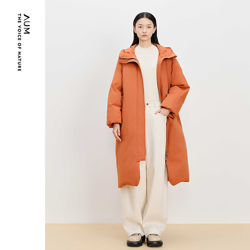 【商场同款】AUM噢姆冬季宽松茧型派克服连帽中长款鹅绒羽绒服女