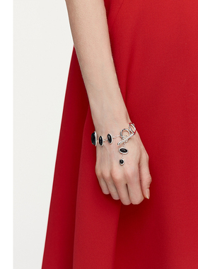 【灵感搭配】AUM噢姆2026年春季新款新颖设计通勤休闲黑玛瑙手链