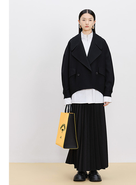 【天猫臻选】AUM噢姆秋季羊毛针织大翻领宽松茧型大衣黑色外套女