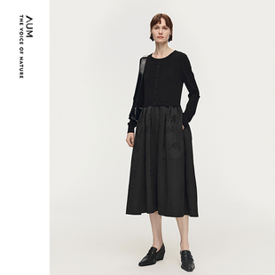 新款 AUM噢姆2026年春季 肌理提花针织拼接黑色连衣裙女 FaFa裙