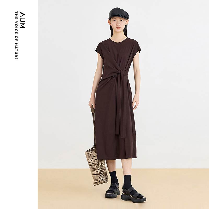 【天猫臻选】AUM噢姆夏季气质收腰绑带设计感中长款连衣裙长裙女