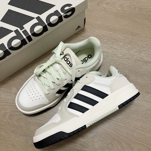 阿迪达斯adidas neo Entrap女鞋白黑棕色休闲低帮复古板鞋JI2546