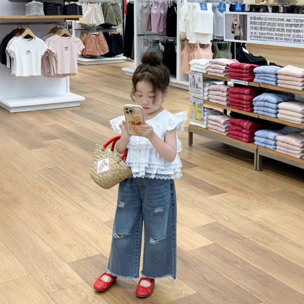 2026夏季新款韩版童装女童甜美荷叶边拼接飞袖衬衫毛边破洞牛仔裤