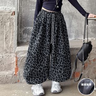 女童加绒裤子冬款加厚豹纹灯笼裤百搭新款女大童一体绒休闲哈伦裤