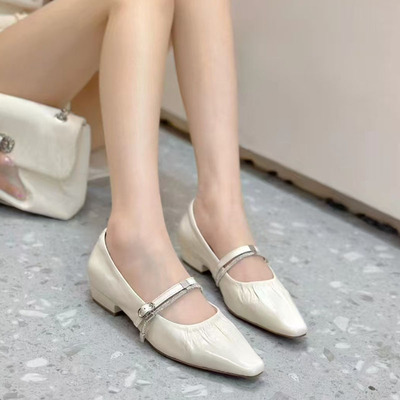 芭笛尔2025春新款真皮单鞋女百搭时尚浅口平跟一字扣带女鞋76725