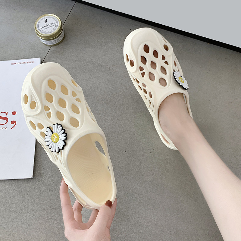 椰子洞洞鞋女ins潮网红学生情侣简约时尚防滑软底外穿沙滩凉拖鞋