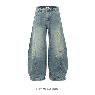 嘻哈潮流百搭宽松牛仔裤 From 复古做旧破洞弯刀裤 不再属于 Mars
