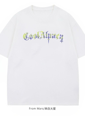 From Mars Dress up a round collar and short-sleeved T-shirt