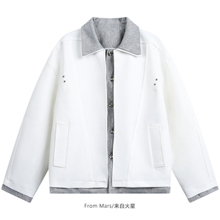 point one line From collar Two loose jacket Mars