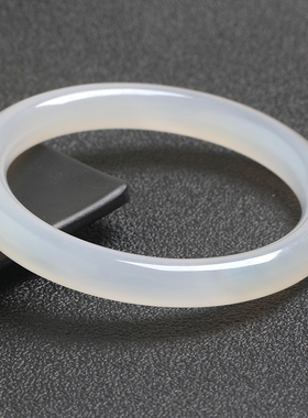 荔枝冻白玛瑙水晶文艺风圆条手镯