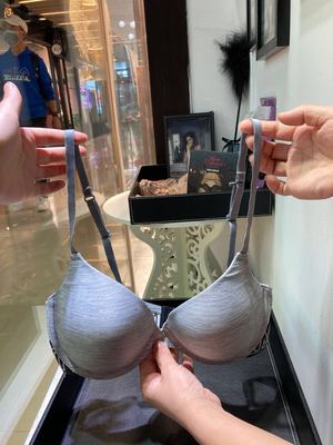 美背性感无痕托胸灰色女士内衣
