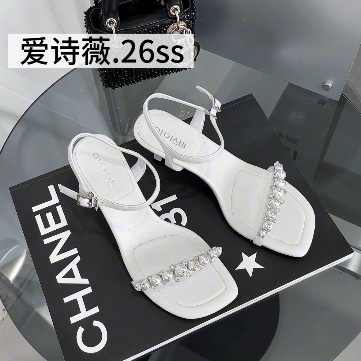爱诗薇女鞋2026夏季新款时尚一字带水钻凉鞋百搭细跟露趾高跟凉鞋
