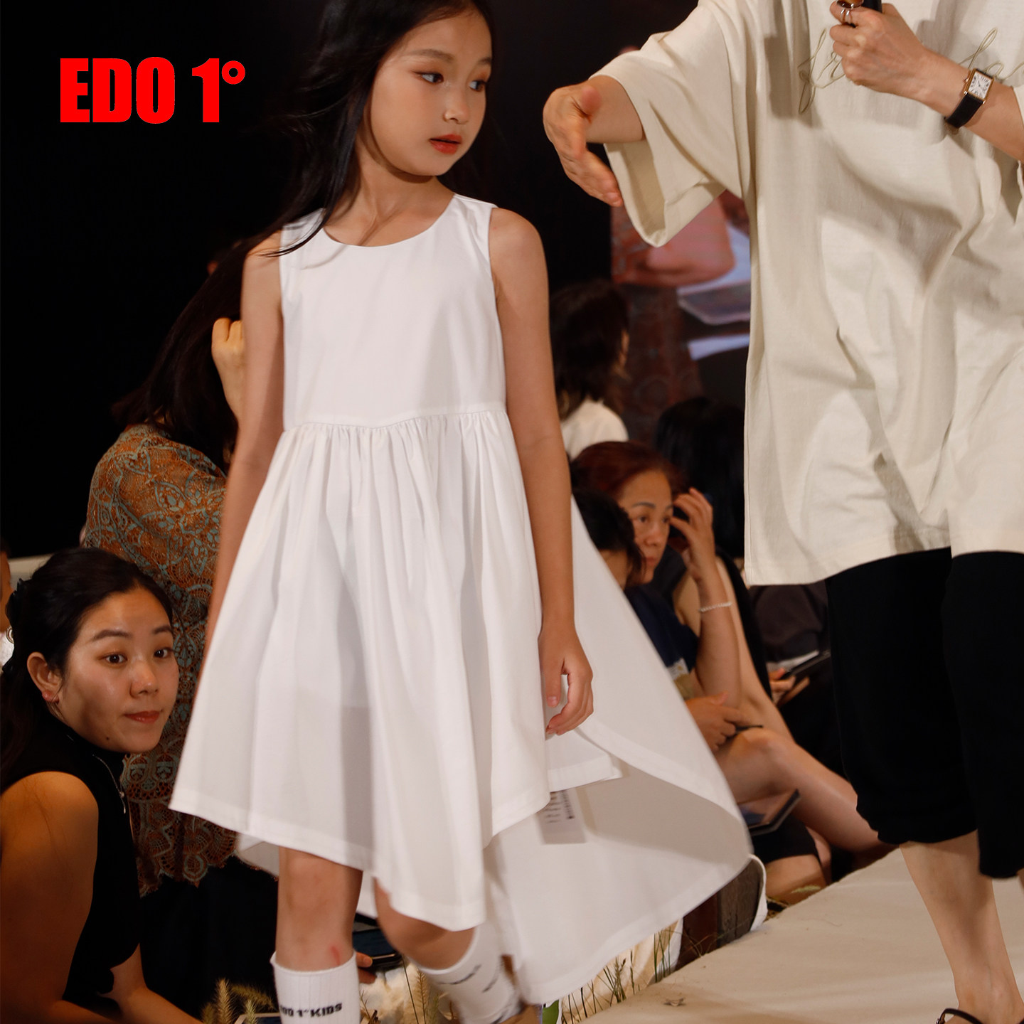 edo1一度童装春夏季女童原创无袖连衣裙收腰公主裙简约时尚背心裙