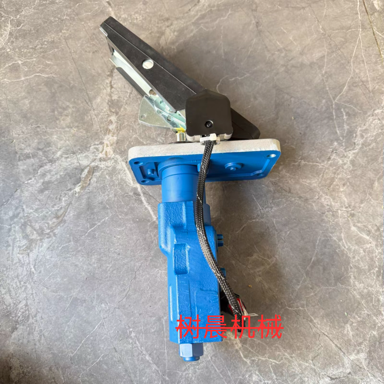 柳工装载机856H 8128 856T 862H 866H 870H 886 890制动阀13C2040