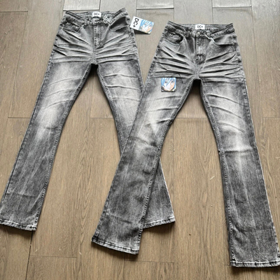 黑灰3.0质感微喇弹力修身牛仔裤