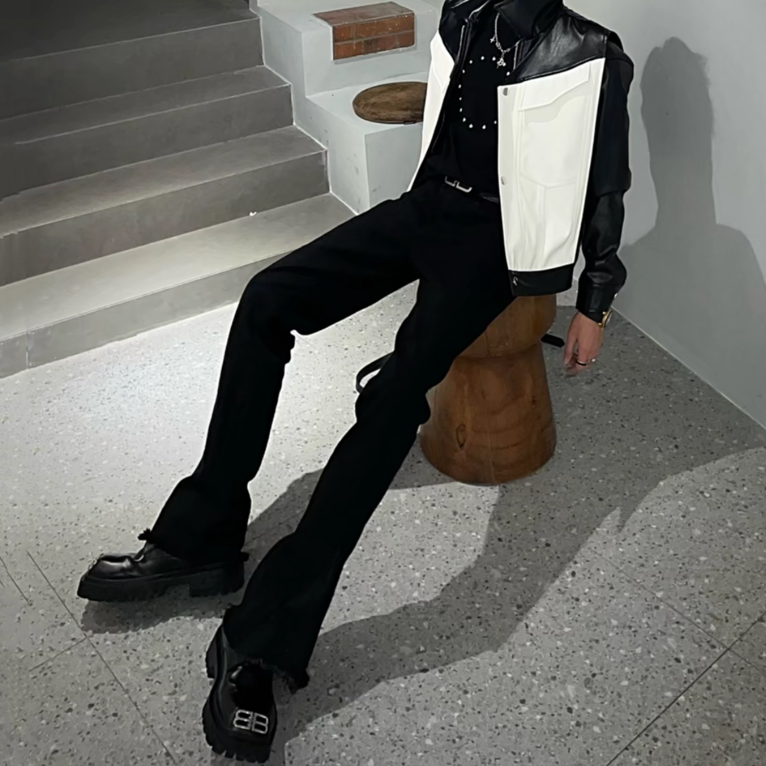 黑色微喇叭牛仔裤裤脚拼接显瘦男