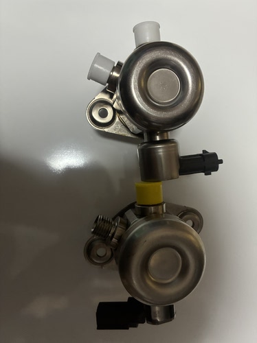 适配大通G10 g20 V80 T70 D60 G50 V90 T60T90 1.5T 2.0T高压油泵