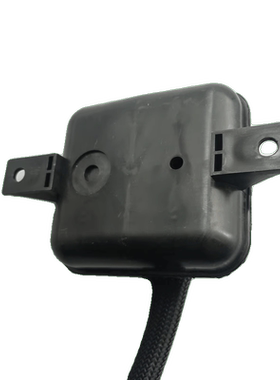 科鲁兹君越新君威2.0T英朗1.6T涡轮增压真空罐旁通阀真空箱涡轮