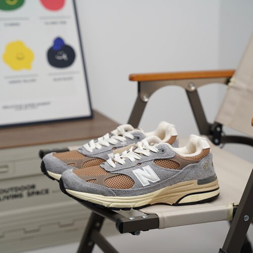 NewBalance轻便低帮休闲跑步鞋