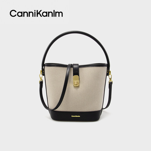 CanniKanlm高级感帆布水斜挎桶包