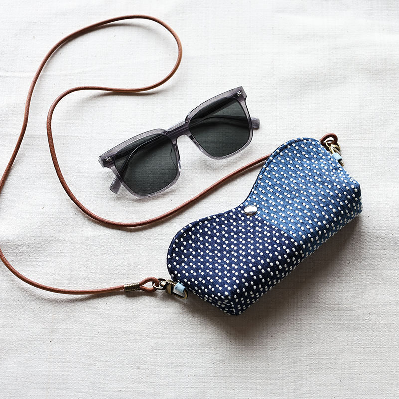 文手作   重工刺子提花 斜跨眼镜袋眼睛收纳包便携加厚蓝色眼镜包,收纳整理,眼镜收纳盒,淘宝优惠券,粉丝福利购,淘宝优惠卷