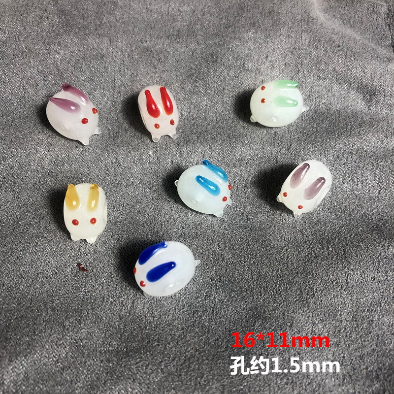 diy日式卡通小兔子手串琉璃珠图片