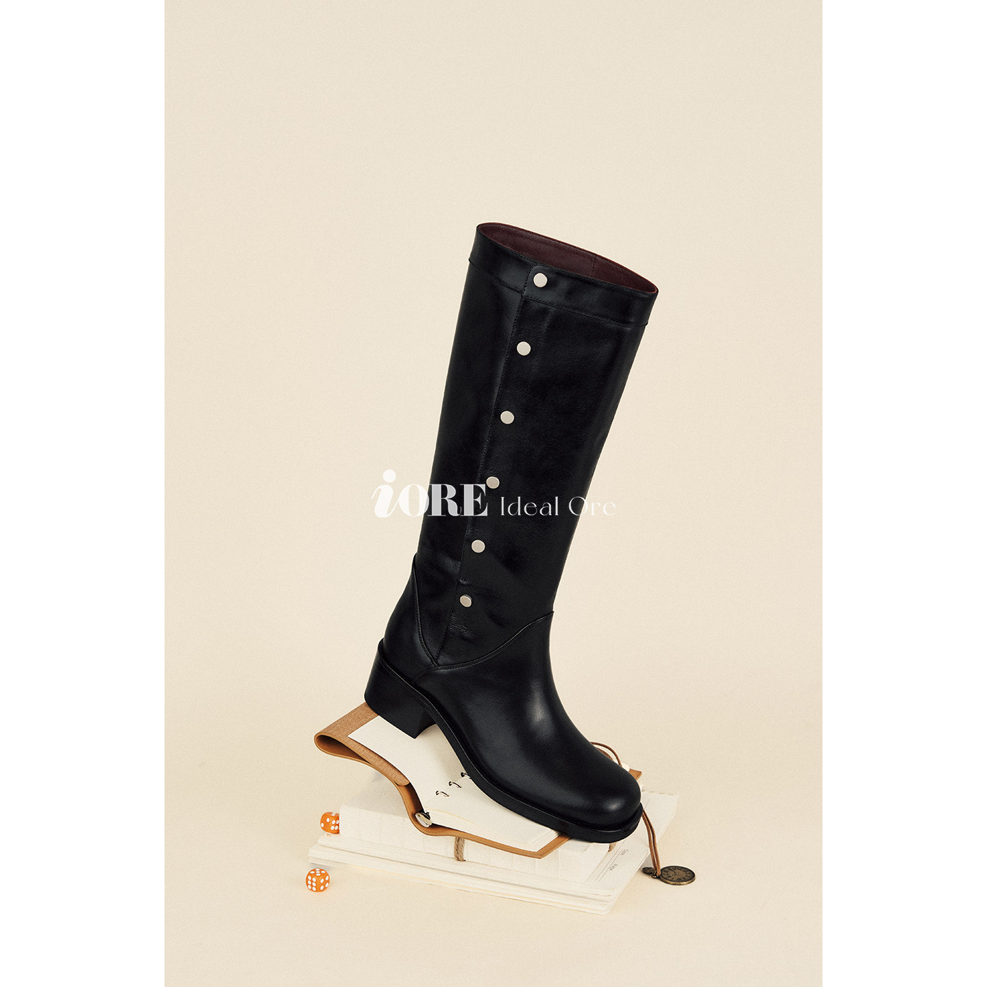 IORE极简多穿翻折粗跟低跟及膝靴