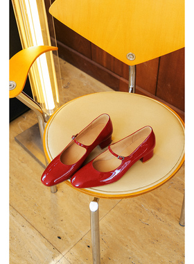 IORE理想矿石设计师原创 极简知识分子风浓郁红中跟玛丽珍单鞋