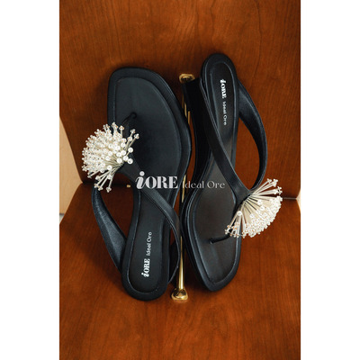 IORE理想矿石蒲公英坡跟夹趾凉鞋